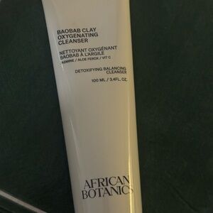 Baobab Clay Oxygenating Cleanser - White